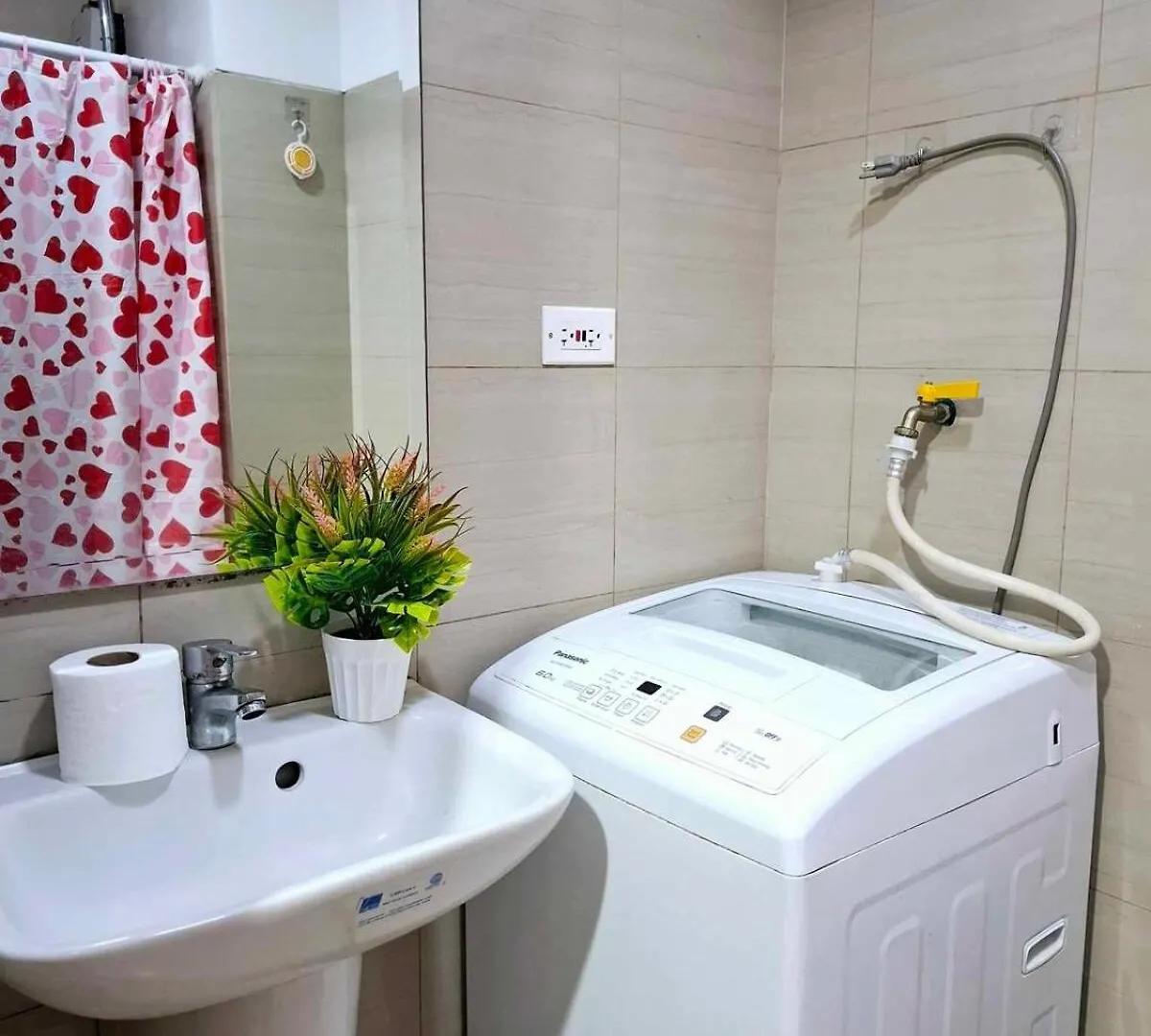 Wooden Style Amenities View Apartment Manila