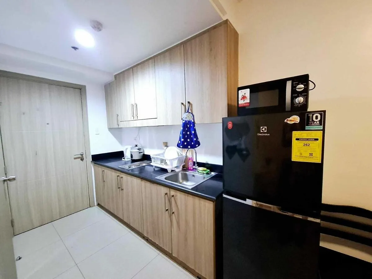 Wooden Style Amenities View Apartment Manila Philippines